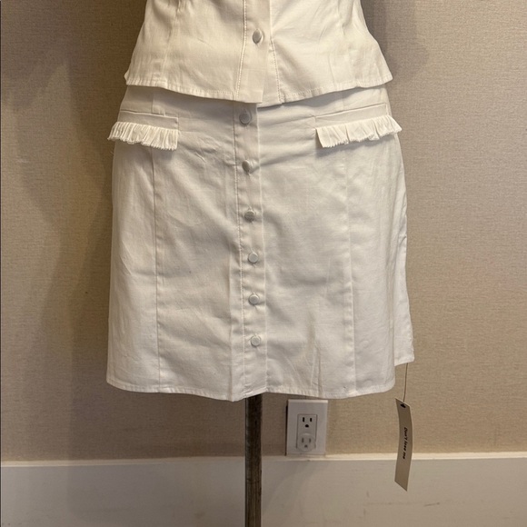 Reformation Janell Two Piece Ivory - Size 2 - Picture 8 of 9